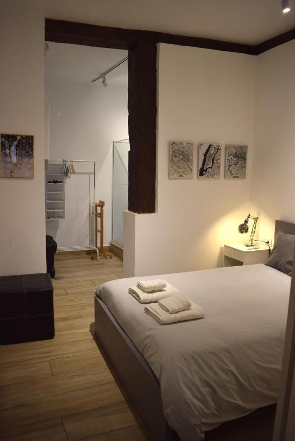 Opera-Suites Luxury La Boheme, In The Very Center Of Madrid. Exterior photo
